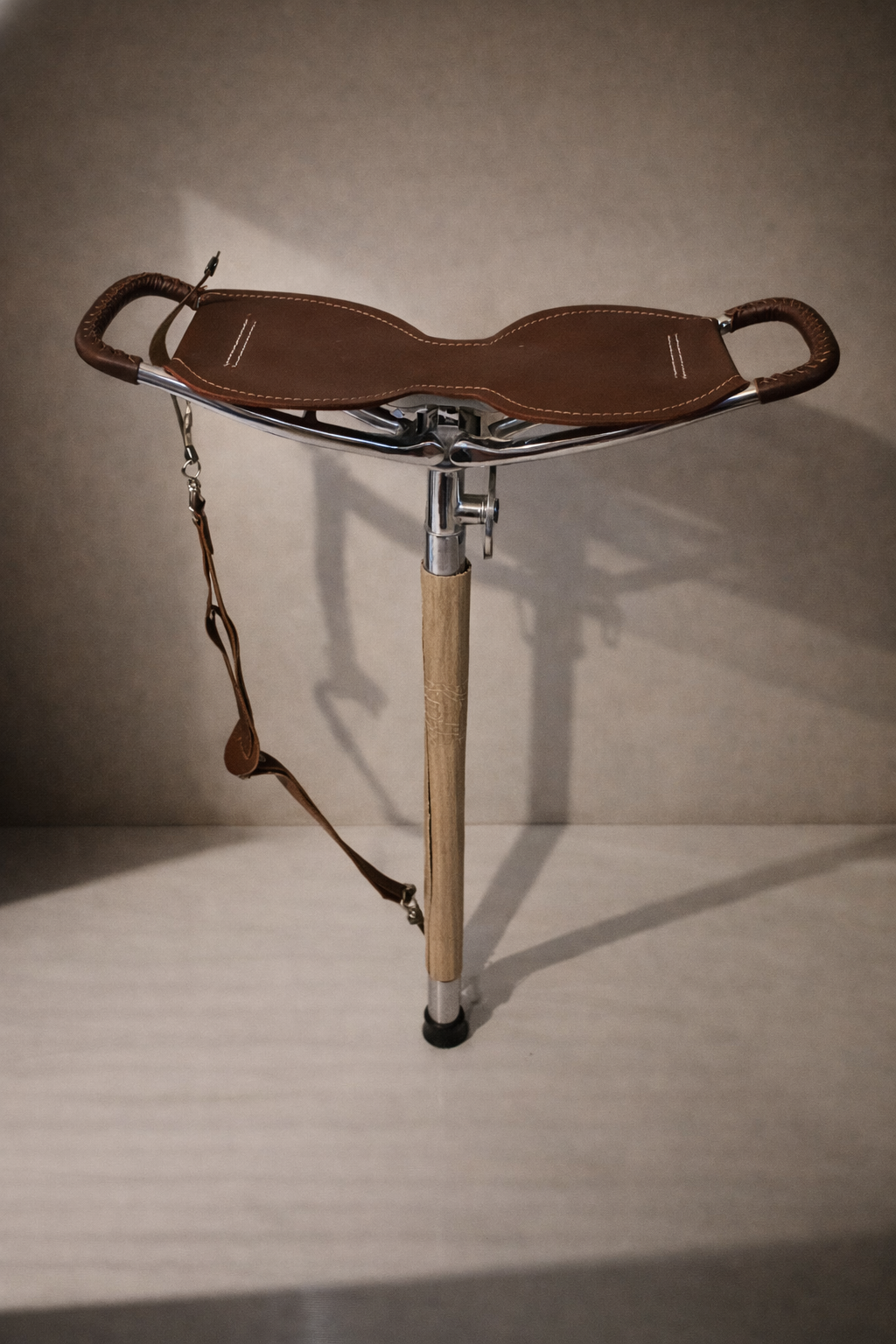 HUNTRA Saddle WalkStick Seat